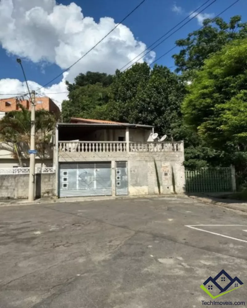 Casa à venda com 4 quartos, 250m² - Foto 3