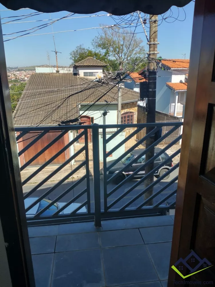 Casa à venda com 3 quartos, 139m² - Foto 1