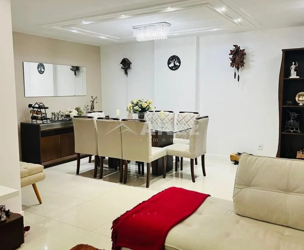 Apartamento, 4 quartos, 196 m² - Foto 2
