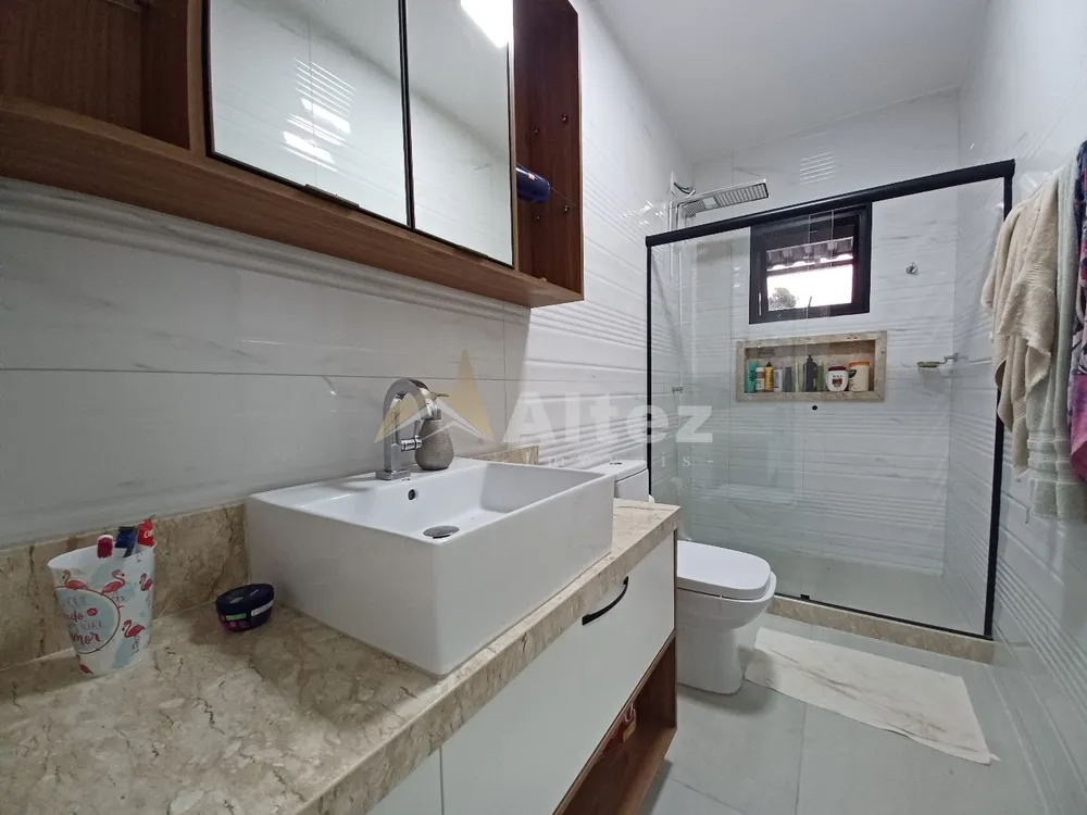 Casa, 3 quartos, 2270 m² - Foto 33