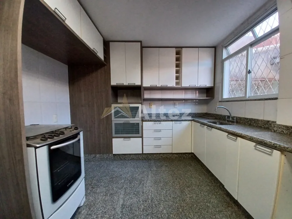 Casa, 3 quartos, 360 m² - Foto 3