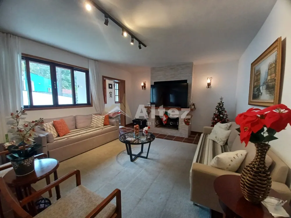 Casa, 7 quartos, 290 m² - Foto 2