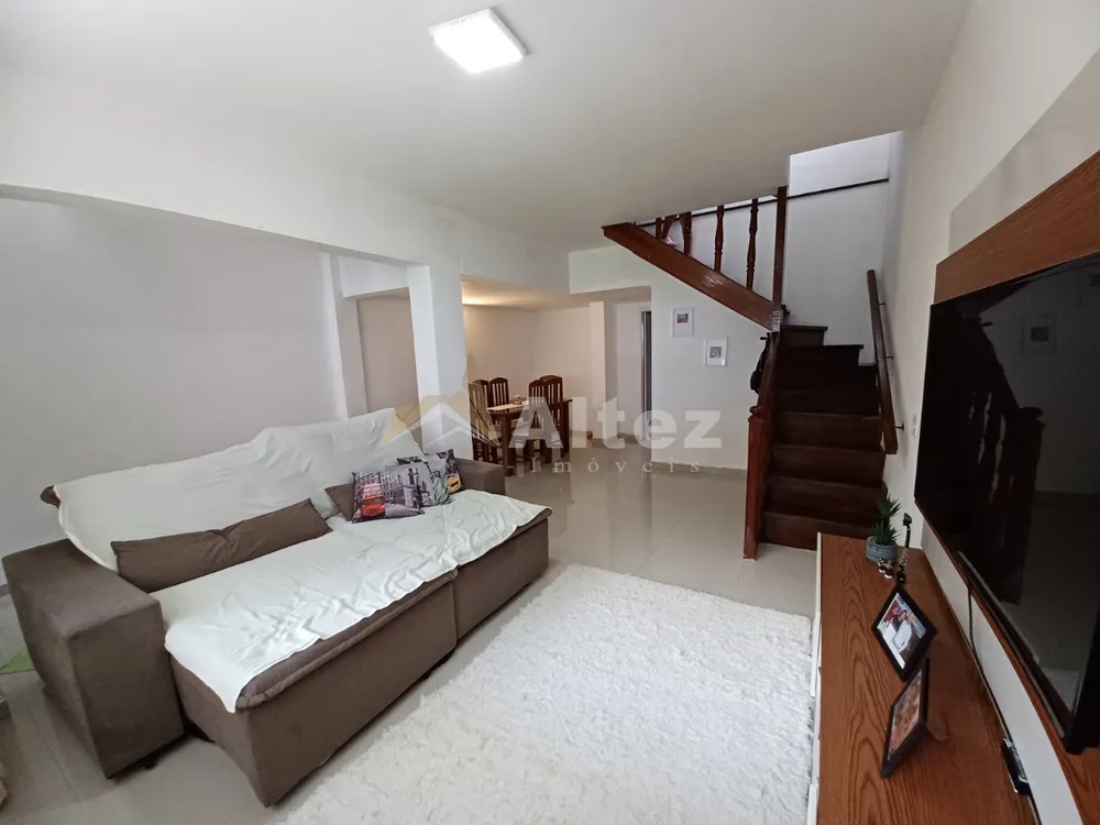 Casa, 3 quartos, 300 m² - Foto 2