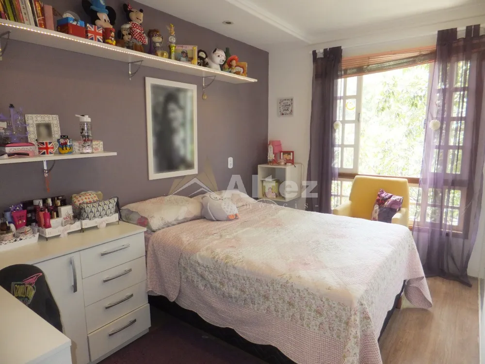 Casa, 4 quartos, 250 m² - Foto 27