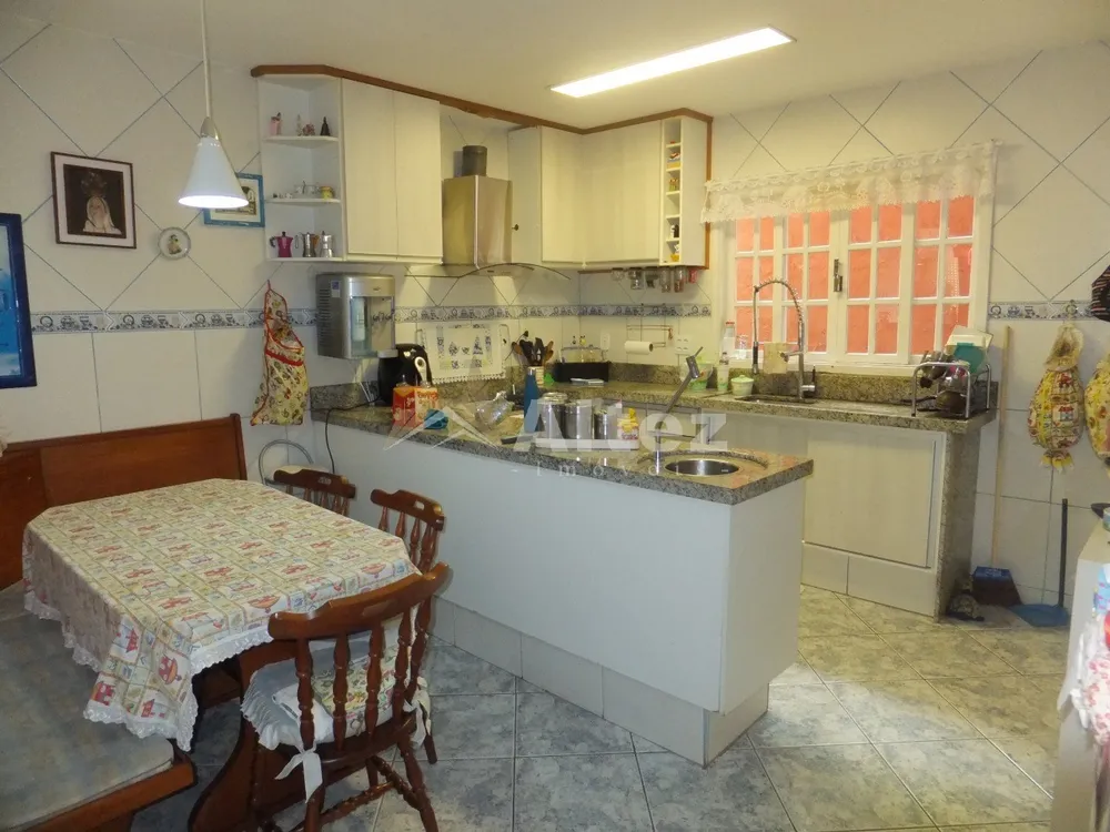 Casa, 4 quartos, 250 m² - Foto 40