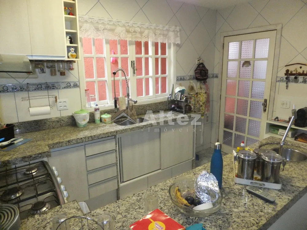 Casa, 4 quartos, 250 m² - Foto 26