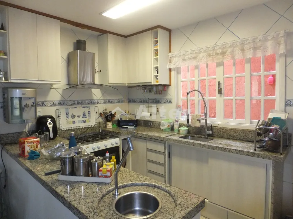Casa, 4 quartos, 250 m² - Foto 22