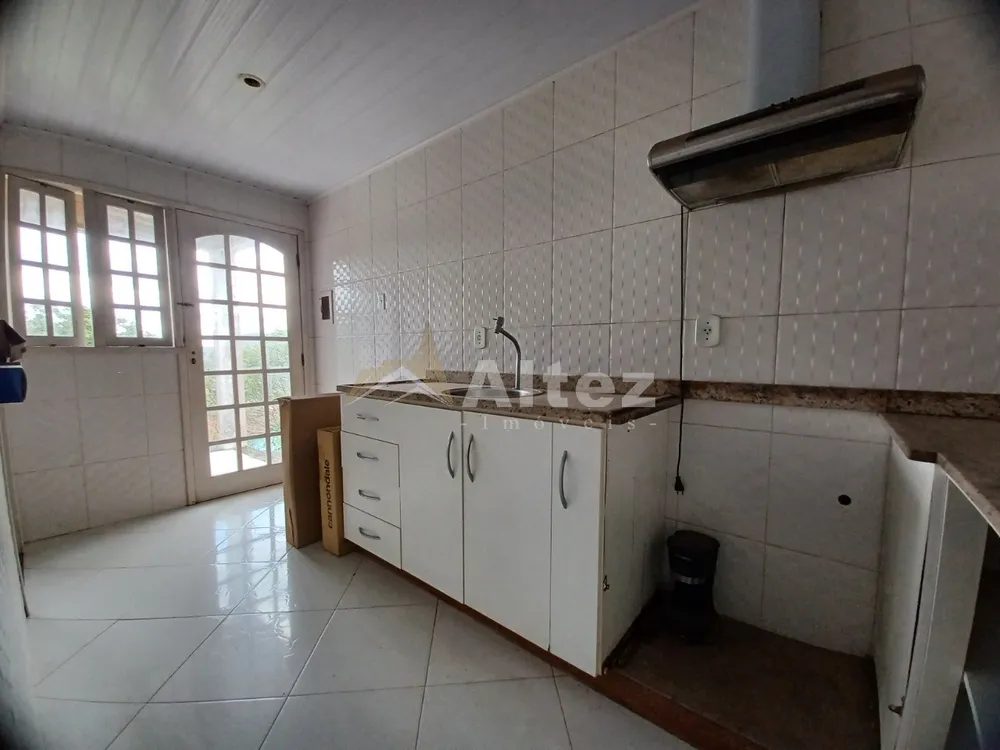 Casa, 4 quartos, 200 m² - Foto 9