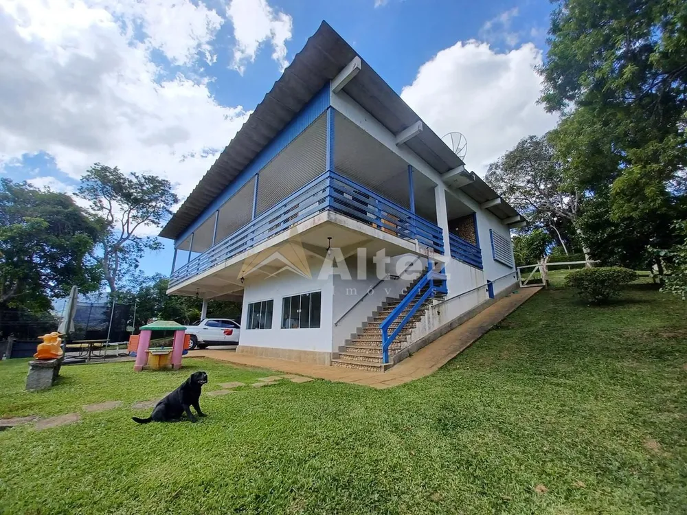 Casa, 4 quartos, 1600 m² - Foto 1