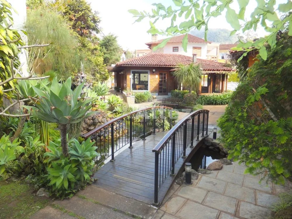 Casa, 4 quartos, 233 m² - Foto 32