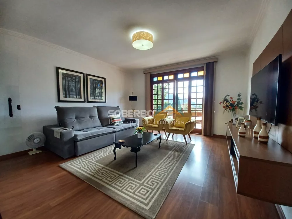 Casa à venda com 4 quartos, 106m² - Foto 1