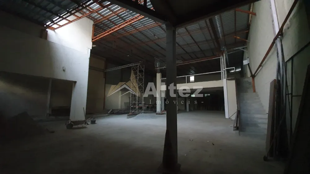 Loja-Salão, 697 m² - Foto 1