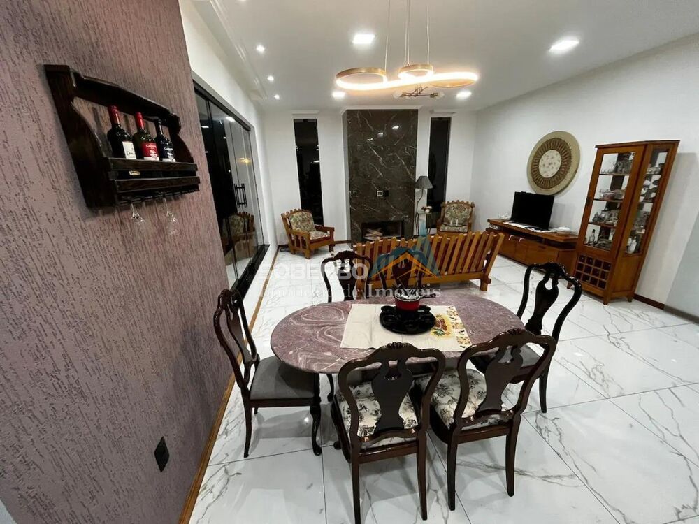 Casa, 3 quartos, 1000 m² - Foto 2