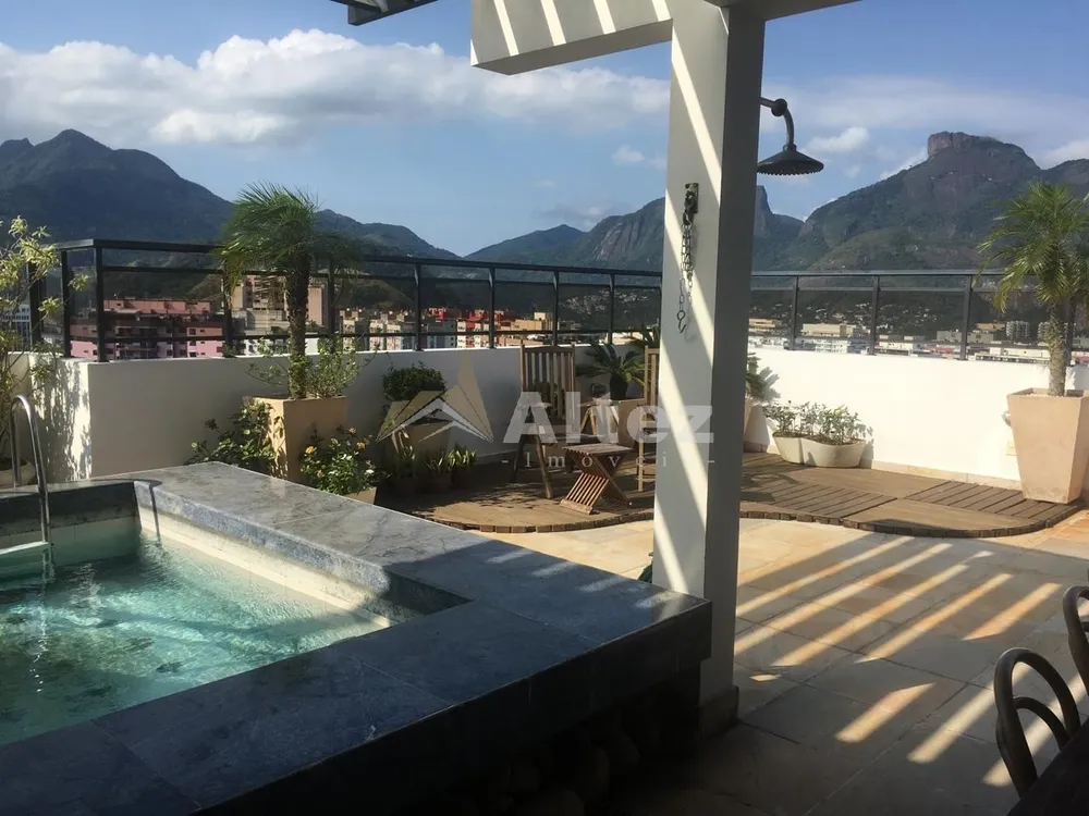Cobertura, 4 quartos, 225 m² - Foto 1