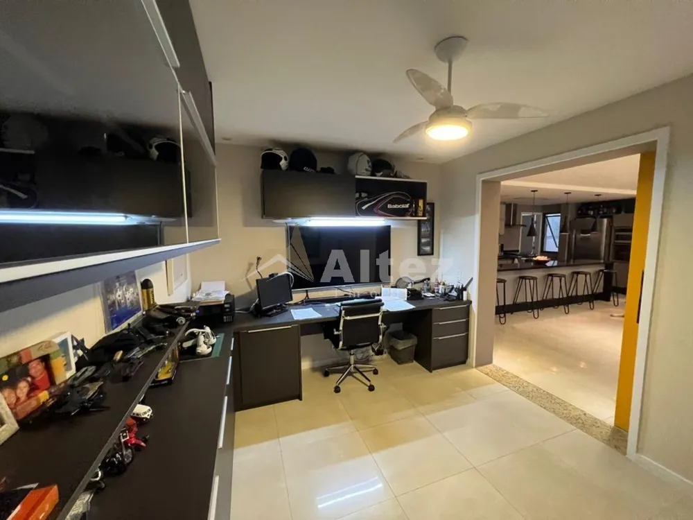 Cobertura, 3 quartos, 263 m² - Foto 35