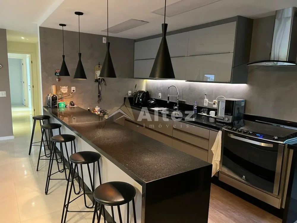 Cobertura, 3 quartos, 263 m² - Foto 12