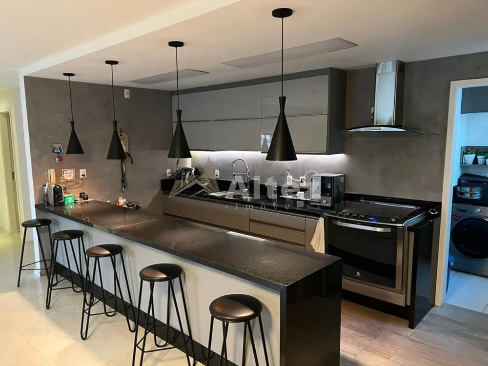 Cobertura, 3 quartos, 263 m² - Foto 13