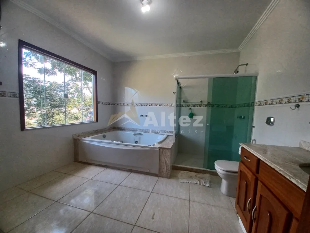 Casa, 4 quartos, 225 m² - Foto 9