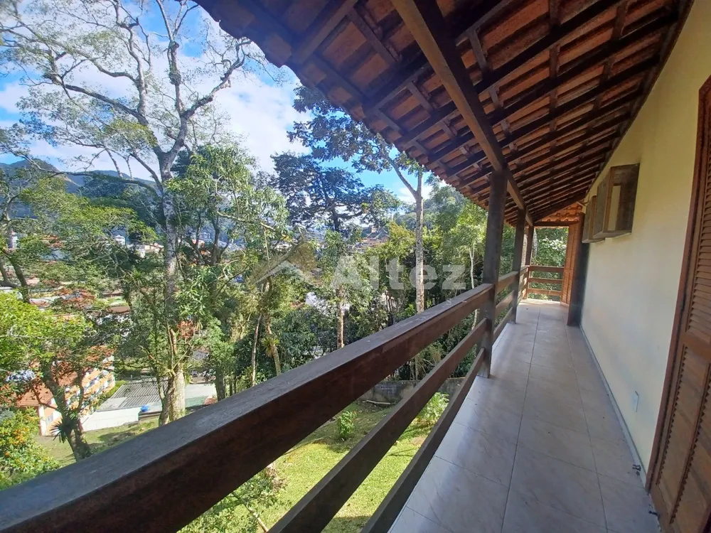 Casa, 4 quartos, 225 m² - Foto 11