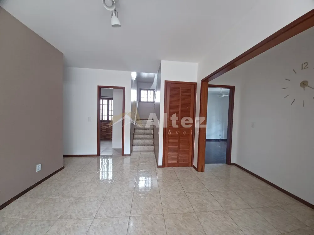 Casa, 4 quartos, 225 m² - Foto 16