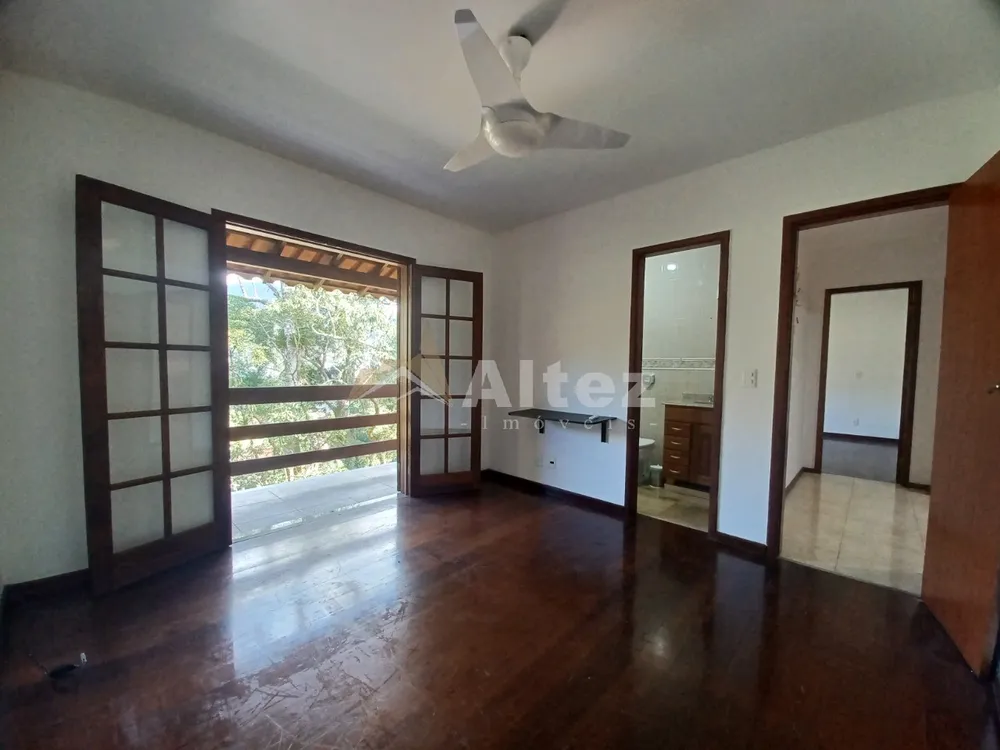 Casa, 4 quartos, 225 m² - Foto 28