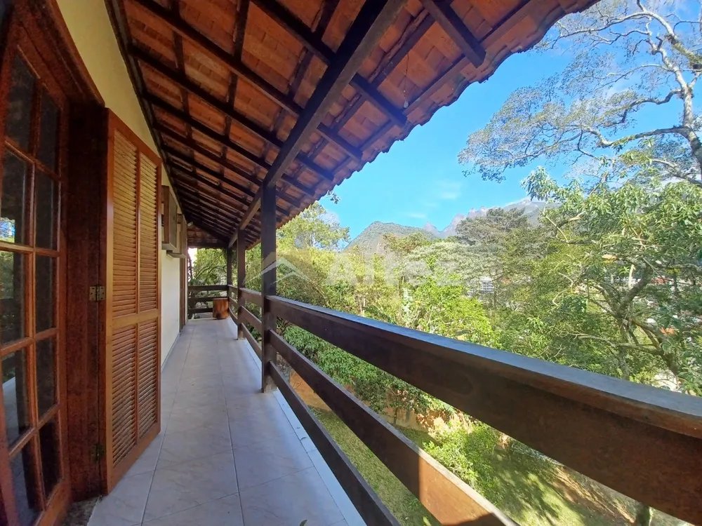Casa, 4 quartos, 225 m² - Foto 24