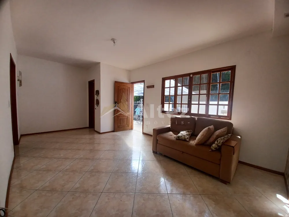 Casa, 4 quartos, 225 m² - Foto 3