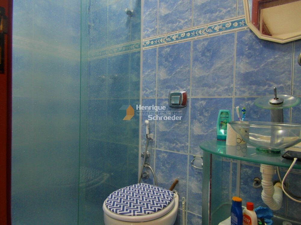 Casa à venda com 4 quartos, 212m² - Foto 3