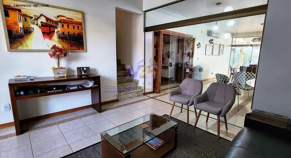 Casa de Condomínio à venda com 3 quartos, 360m² - Foto 4