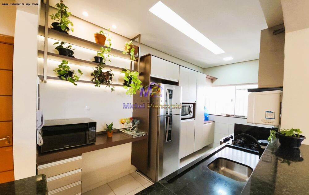 Apartamento à venda com 3 quartos, 84m² - Foto 1