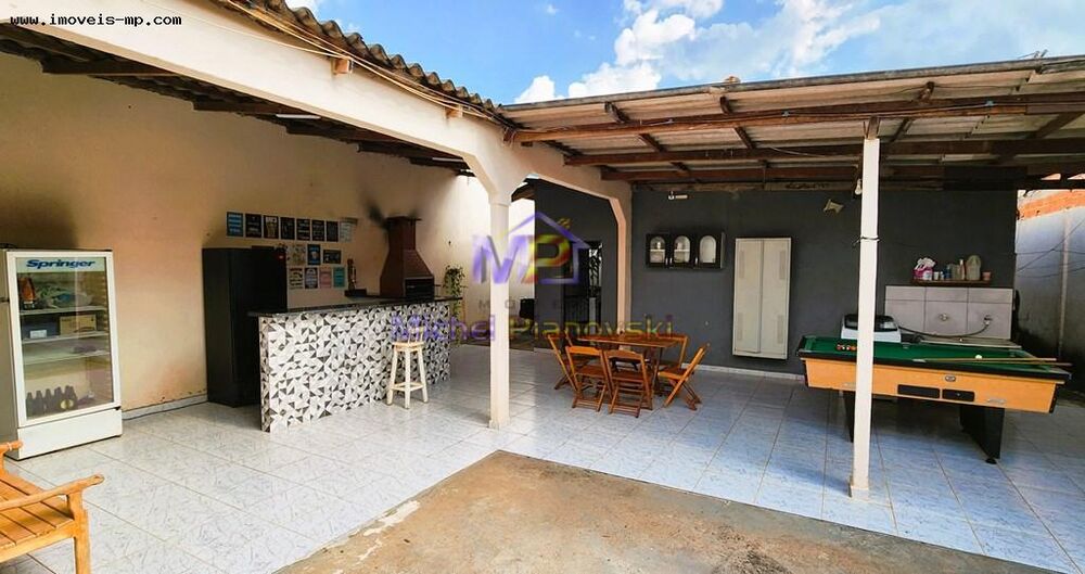 Casa à venda com 3 quartos, 228m² - Foto 5