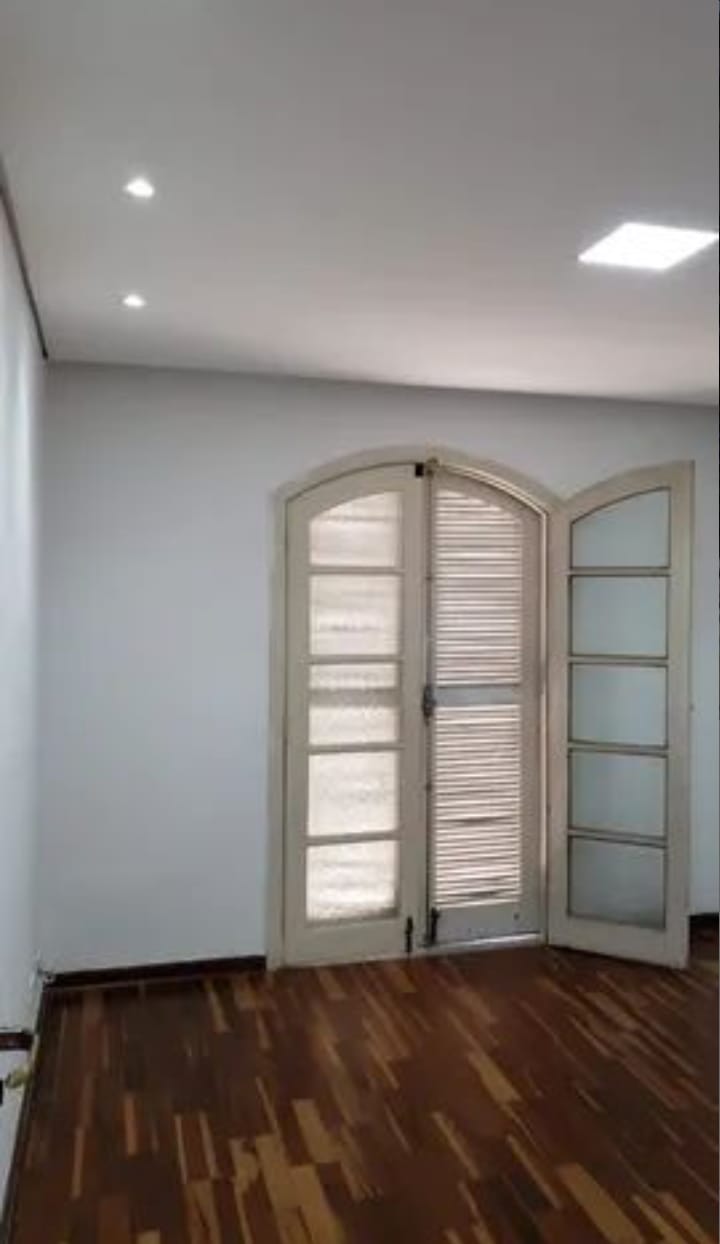 Casa à venda com 2 quartos, 205m² - Foto 12