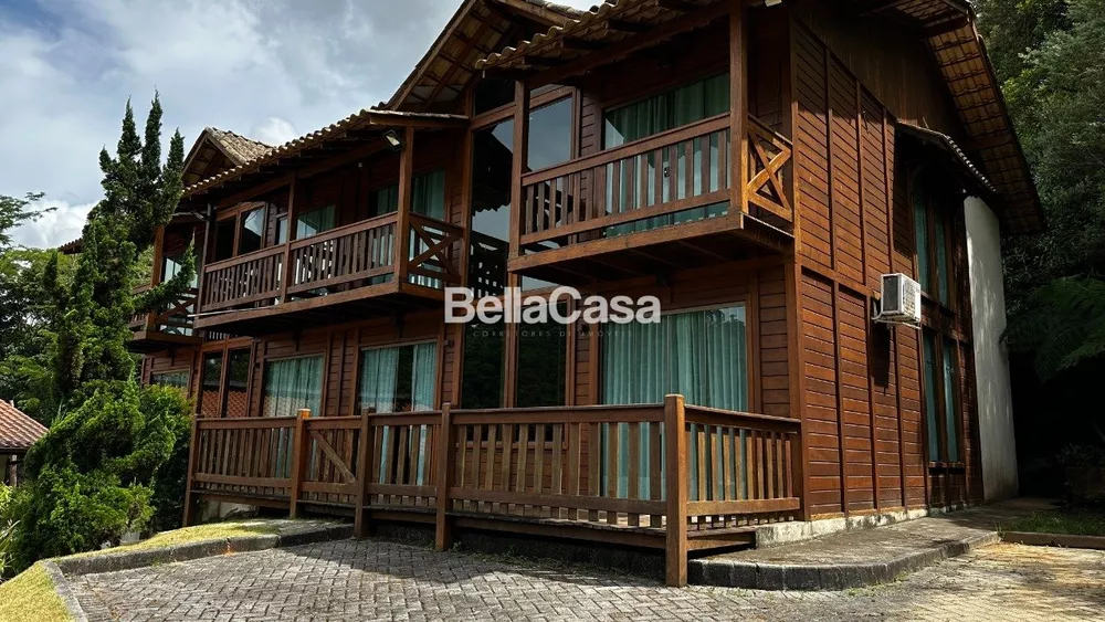 Casa, 8 quartos, 450 m² - Foto 1