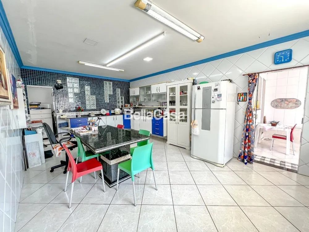 Casa, 4 quartos, 280 m² - Foto 13