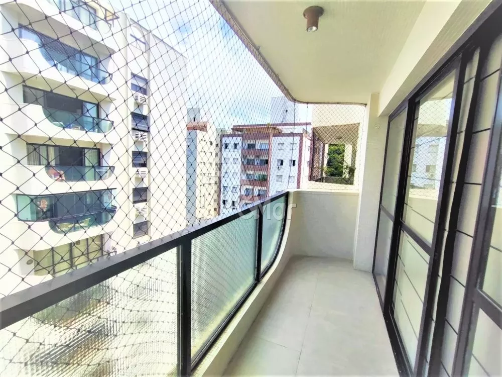 Apartamento à venda com 3 quartos, 142m² - Foto 1