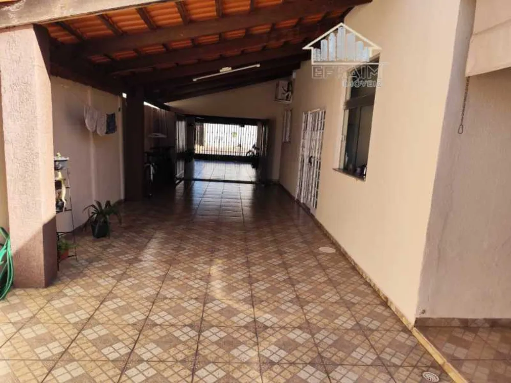 Casa, 3 quartos, 300 m² - Foto 2