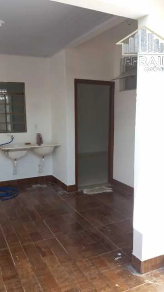 Casa, 5 quartos, 196 m² - Foto 3