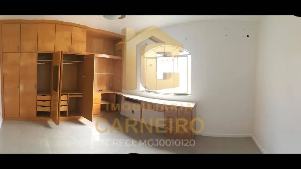 Casa, 3 quartos, 215 m² - Foto 2