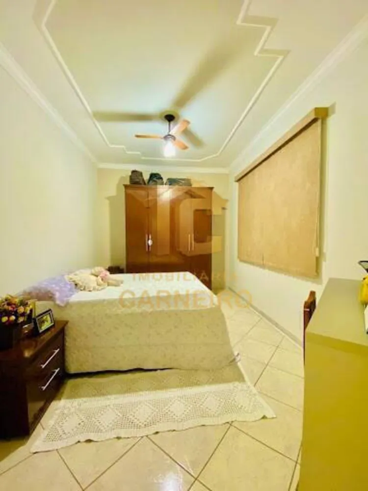 Casa, 3 quartos, 216 m² - Foto 15