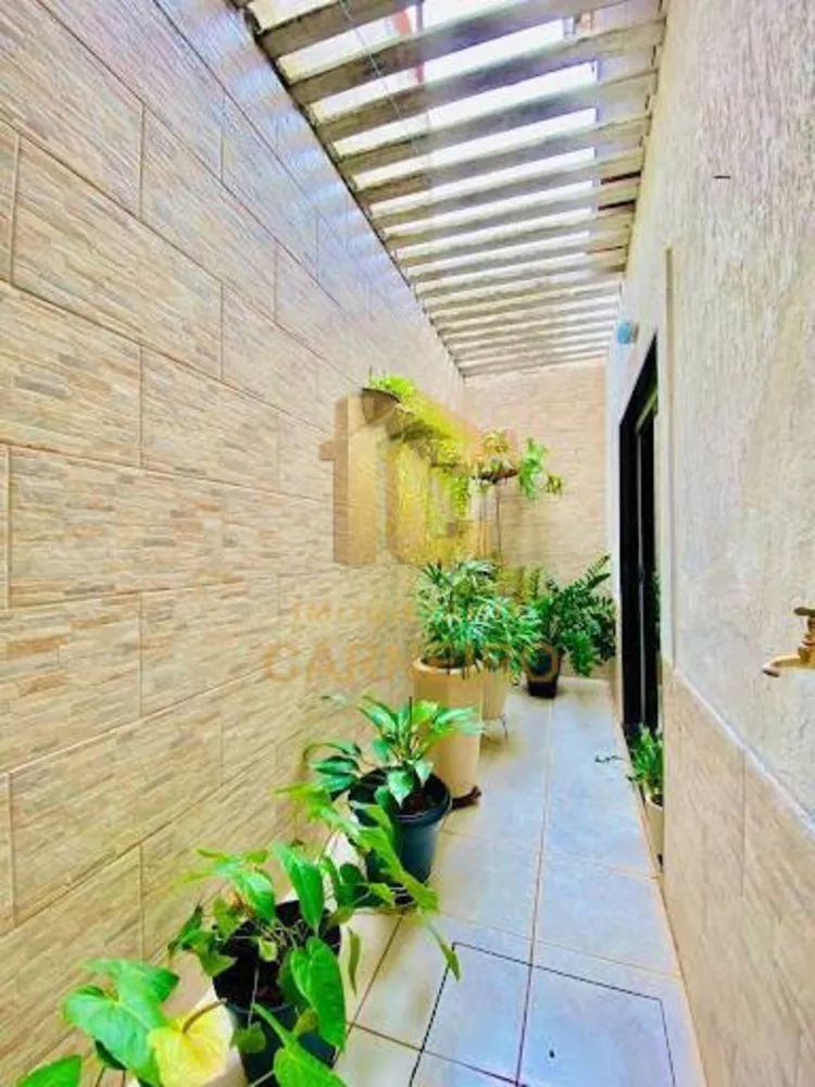 Casa, 3 quartos, 216 m² - Foto 13