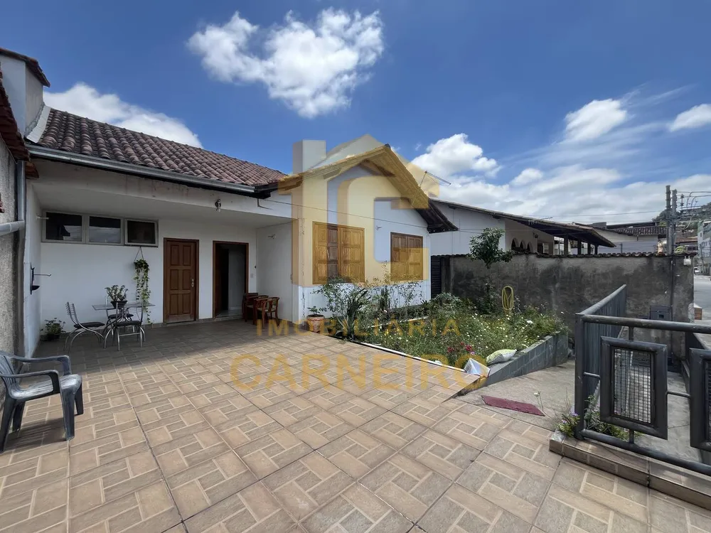 Casa, 3 quartos, 199 m² - Foto 1