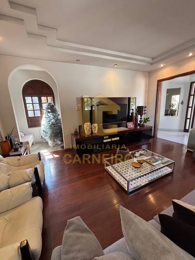 Casa, 4 quartos, 708 m² - Foto 1