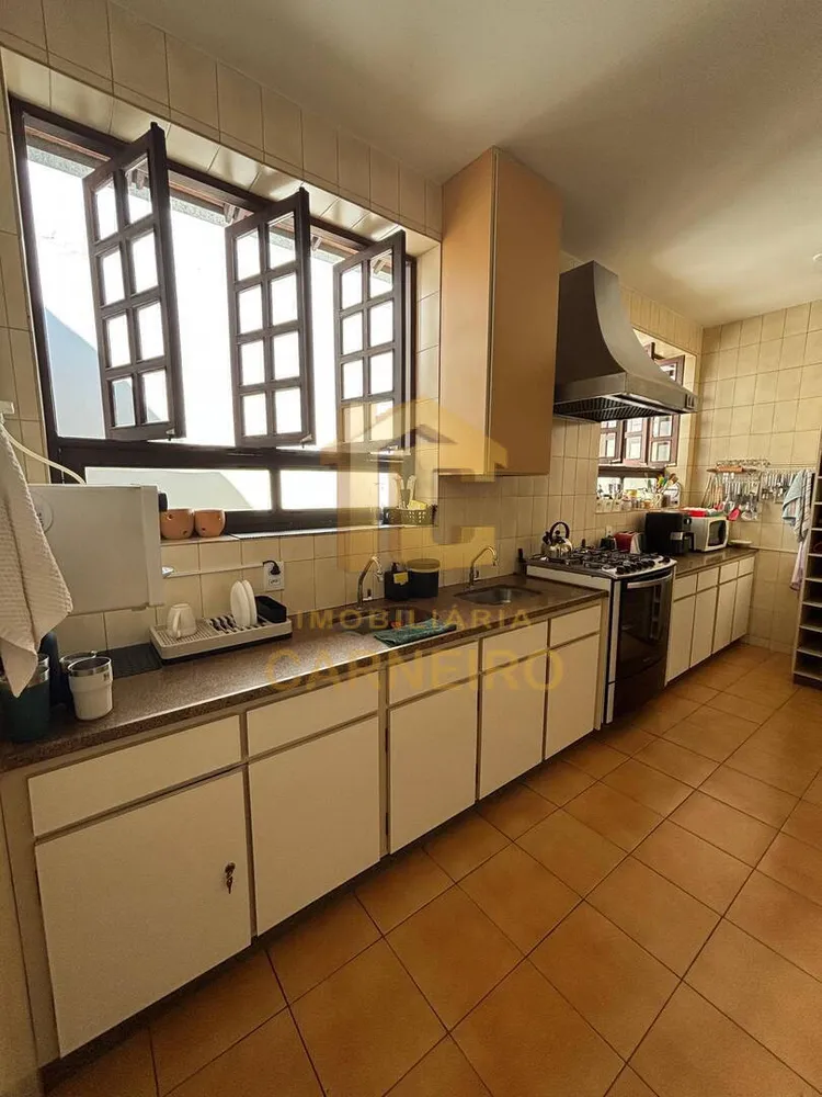 Casa, 4 quartos, 708 m² - Foto 1