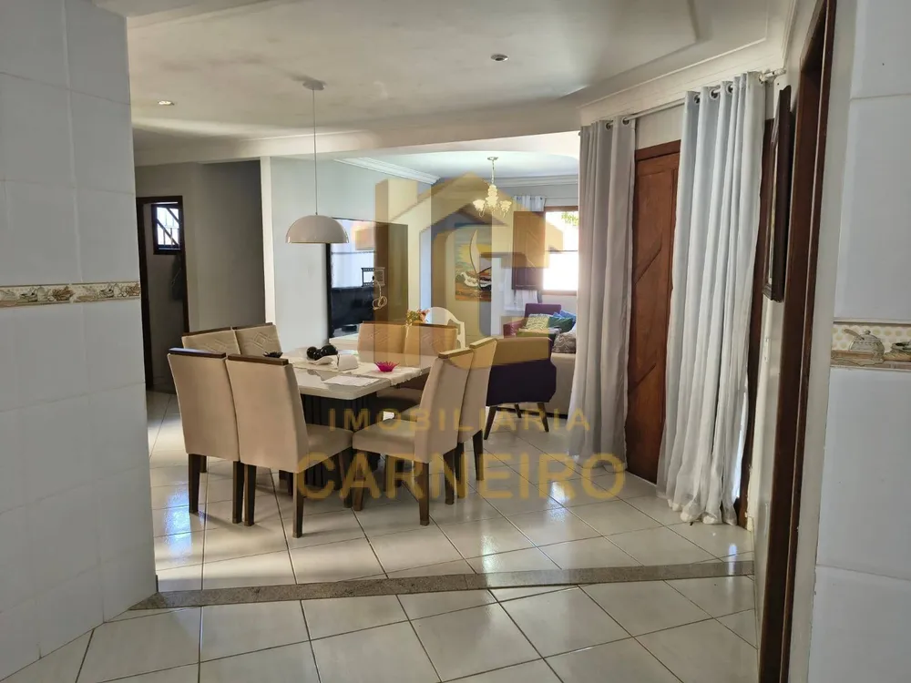 Casa, 4 quartos, 270 m² - Foto 1