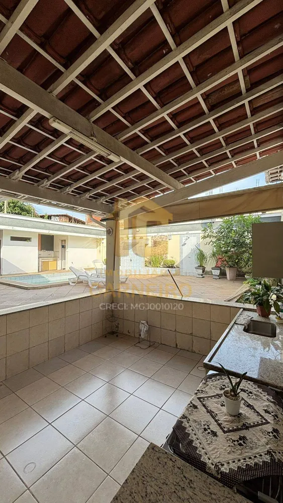 Casa, 4 quartos, 275 m² - Foto 16