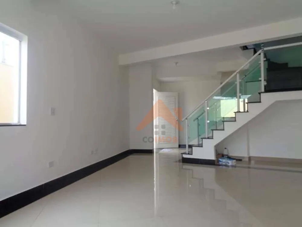 Sobrado, 3 quartos, 180 m² - Foto 2
