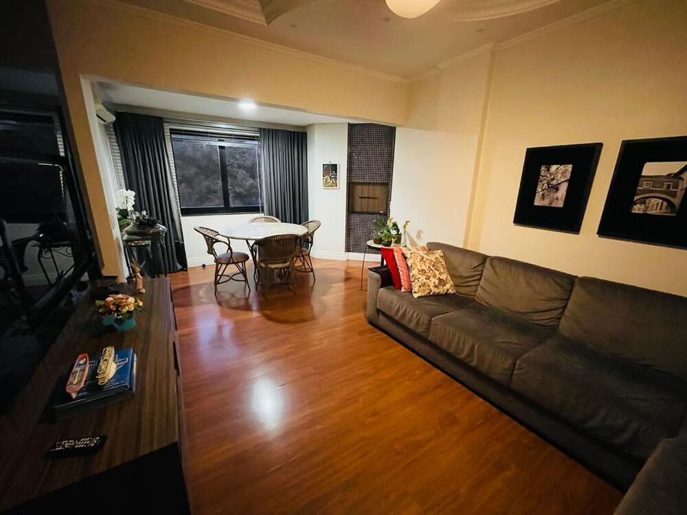 Apartamento à venda com 3 quartos, 219m² - Foto 3