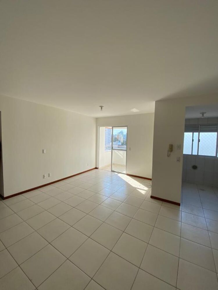 Apartamento à venda com 2 quartos, 60m² - Foto 3