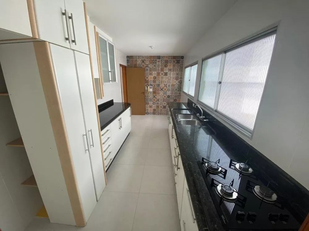 Apartamento à venda com 3 quartos, 184m² - Foto 7