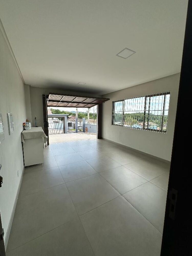Casa, 2 quartos, 200 m² - Foto 1